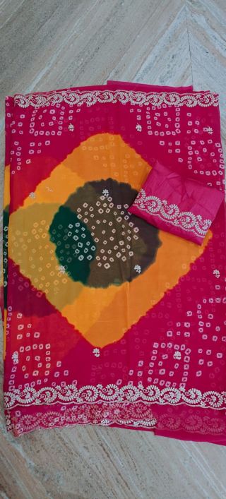 Bandhani print saree